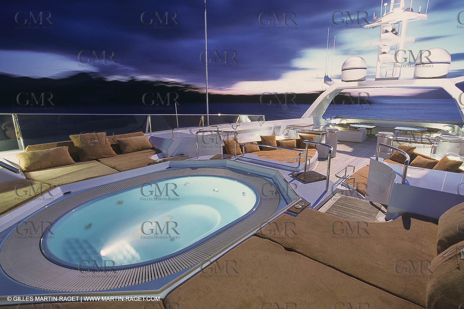 Super Motor Yachts, Chamar