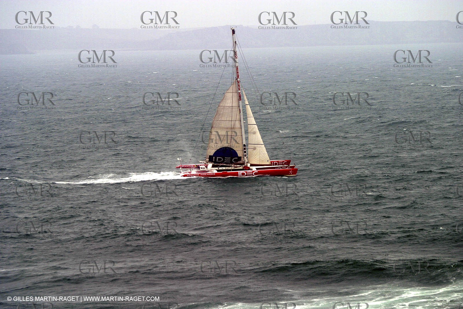 Round the world solo record - Idec - Francis Joyon - Brest finish