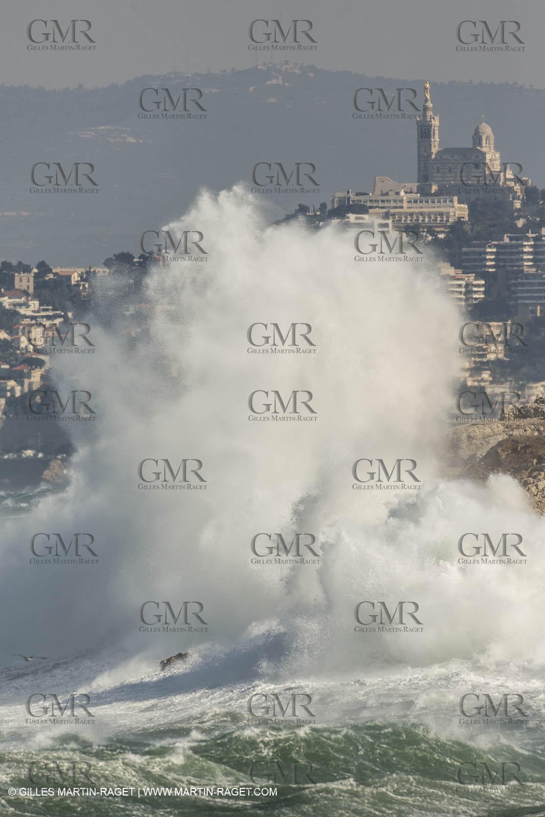 14 03 13 - Marseille (FRA) - Tempête de Mistral