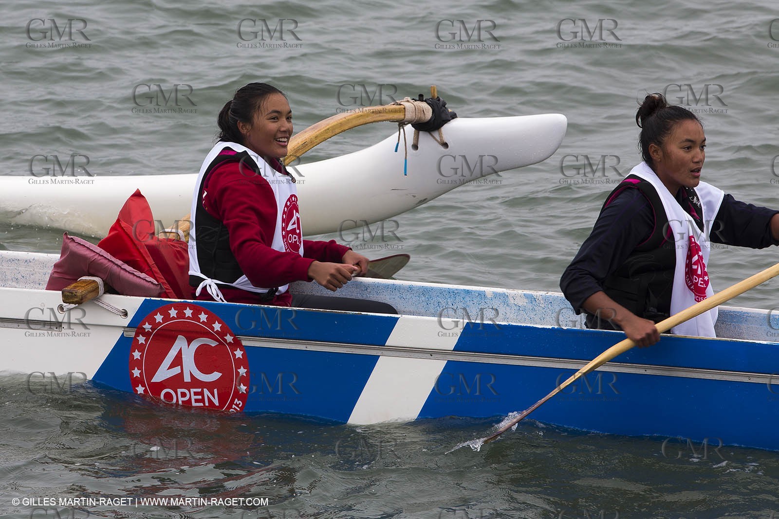 10 08 2013 - San Francisco (USA,CA) - 34th America's Cup - AC Open - Outrigger Canoe Races et Hula Danceperformance at Marina Green Village