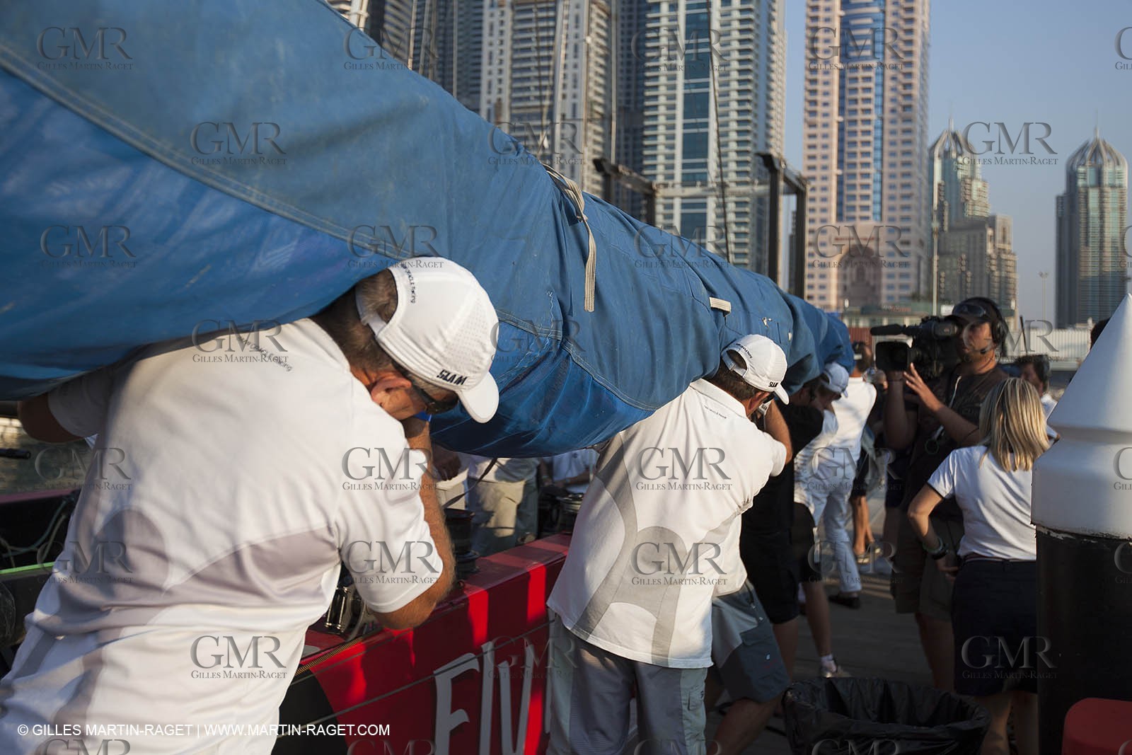 21 11 2010 - Dubai (UAE) - Dubai Louis Vuitton Trophy -  Round 2 - BMW ORACLE Racingg Vs Emirates Team New Zealand