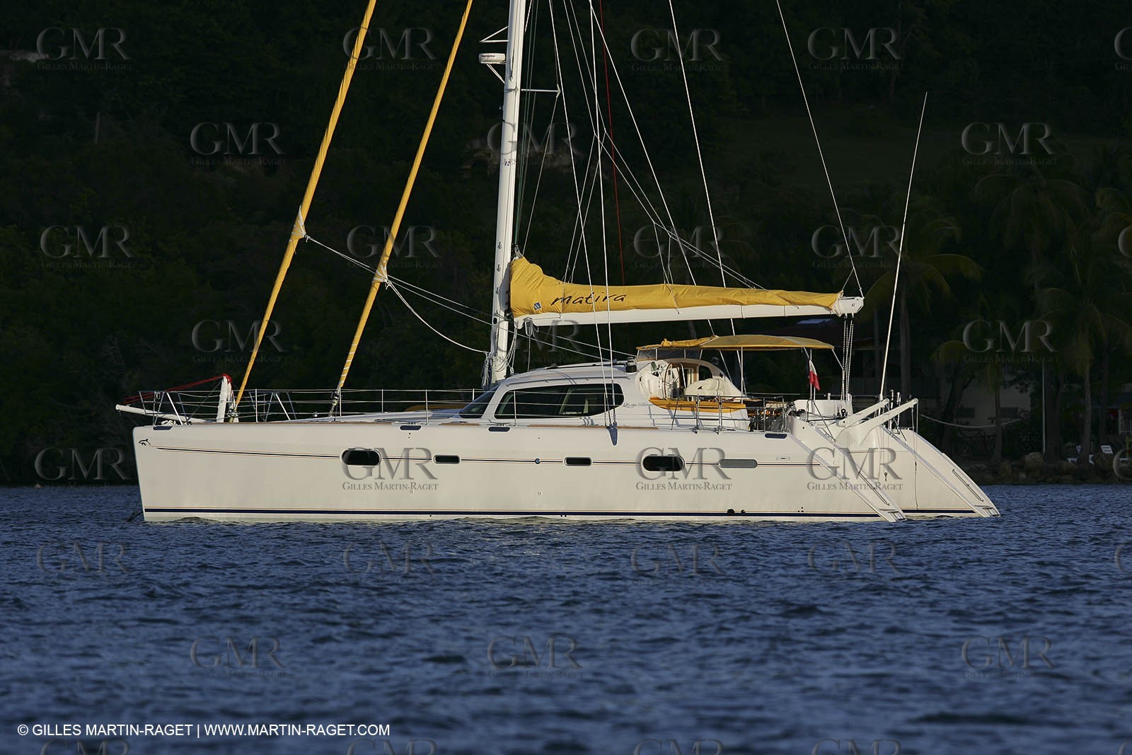 Cruising multihull mooring
