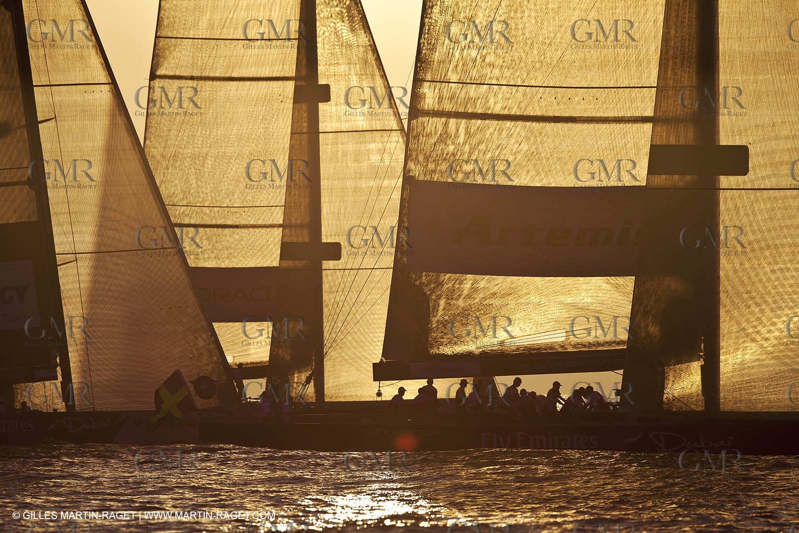 25 11 2010 - Dubai (UAE) - Dubai Louis Vuitton Trophy -  BMW ORACLE Racing - Fleet races