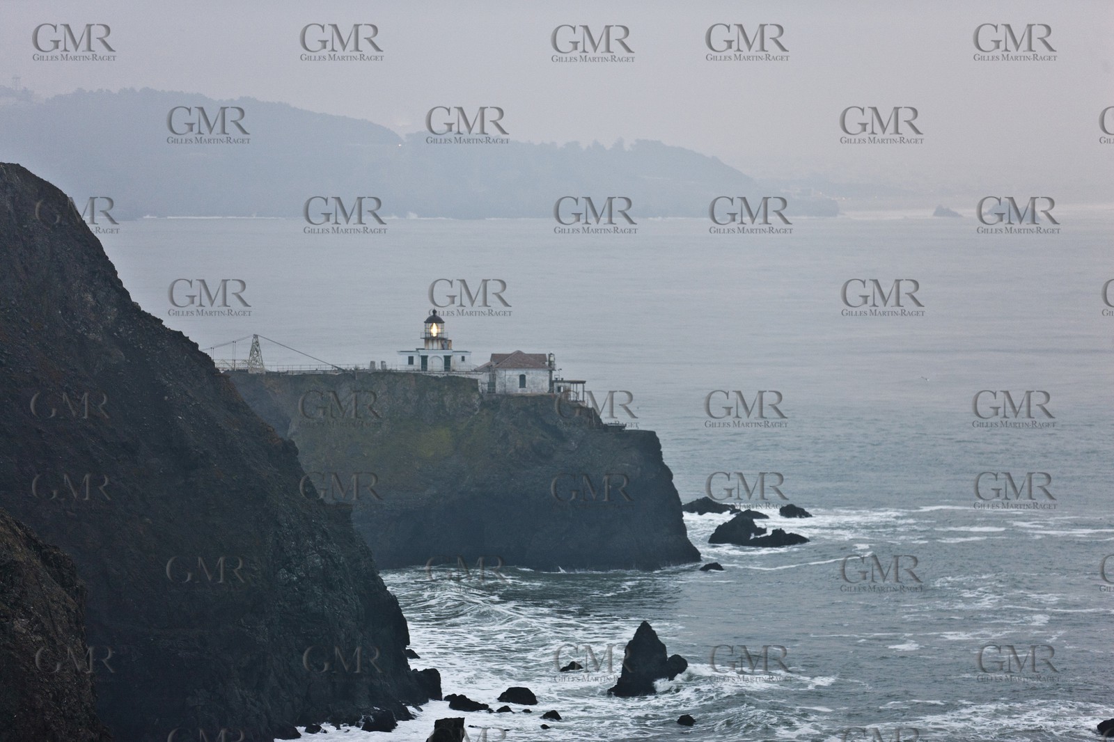 07 01 2011 - San Francisco (USA,CA) -  - Golden Gate National Recreation area - Point Bonita Liighthouse