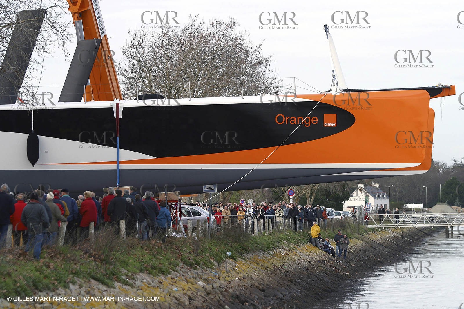 Vannes - Multiplast Boatyard - Orange II 1st go in the water
