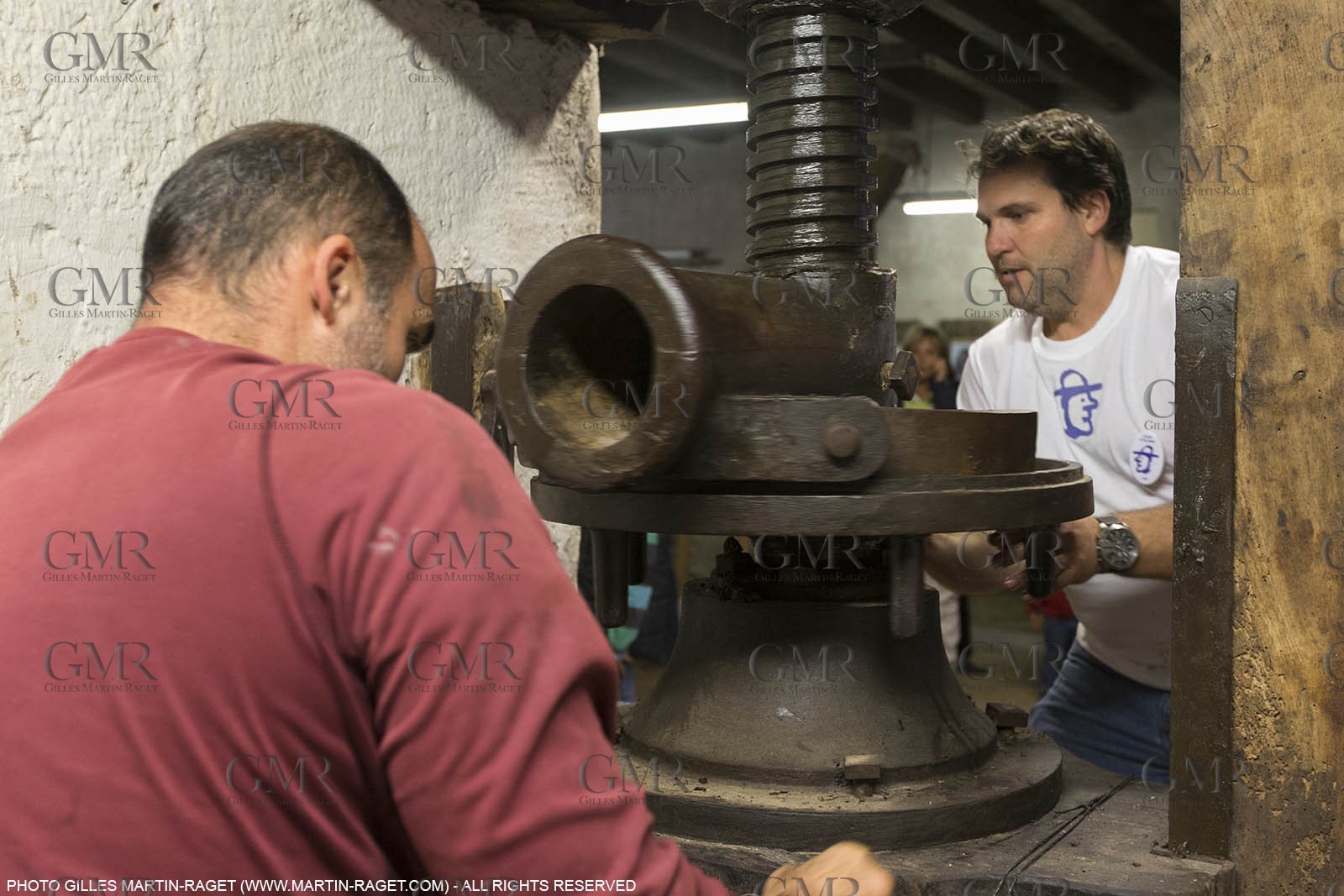 14 11 2015, Saint-Etienne du Grès (FRA,13), traditional making of olive oil at La Croix mill