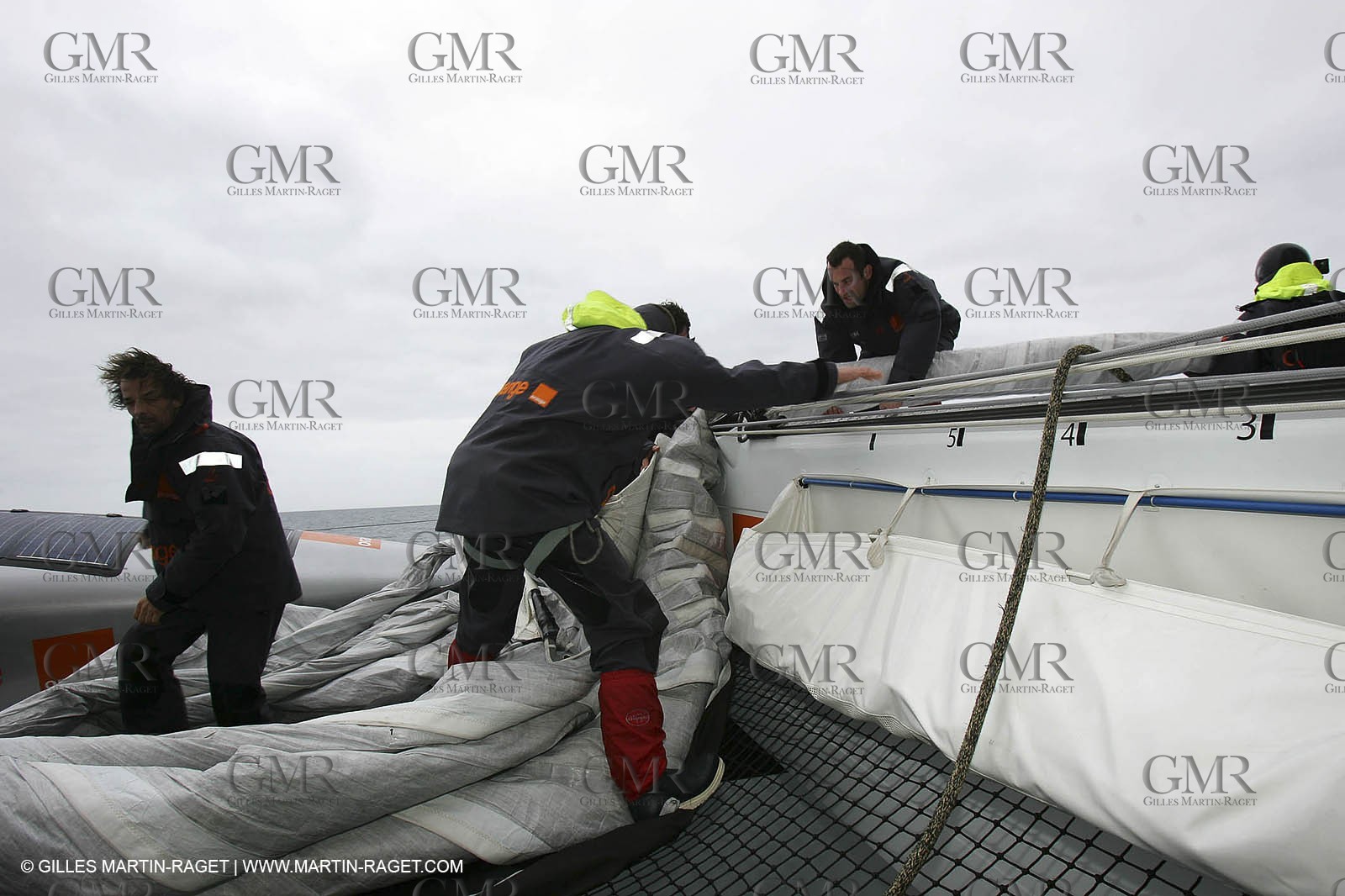 Orange II - Jules Verne Trophy 2005 - Traning Lorient