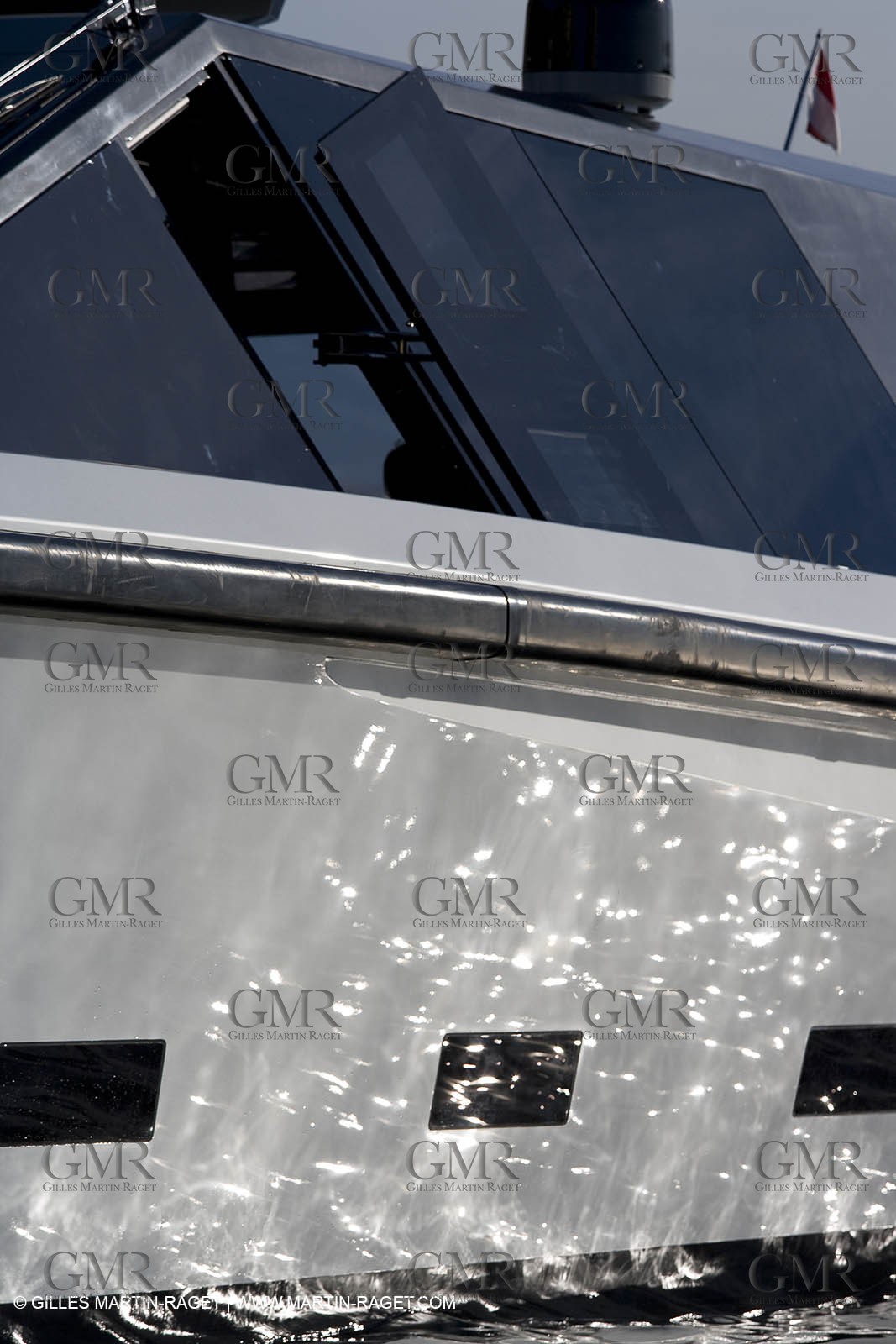 29 09 2007 - St Jean Cap Ferrat - Wally Yachts - Wally Power 70 - Lau Lau