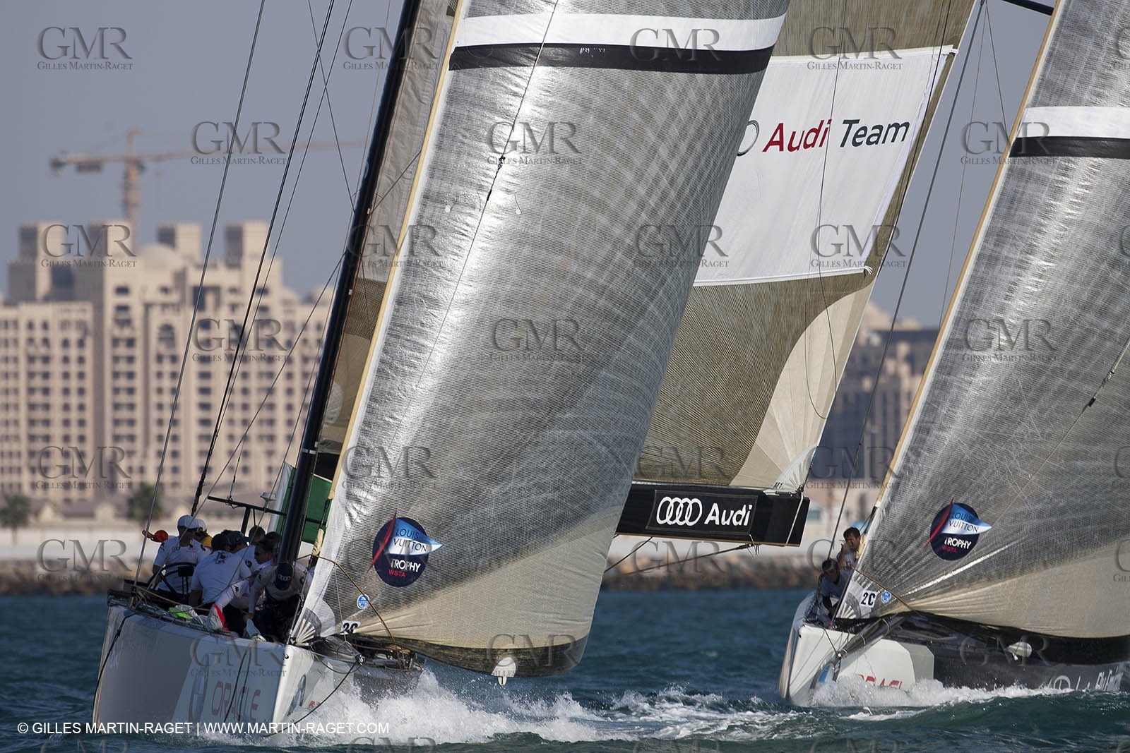 19 11 2010 - Dubai (UAE) - Dubai Louis Vuitton Trophy - Round 2 -  BMW ORACLE Racing Vs Synergy
