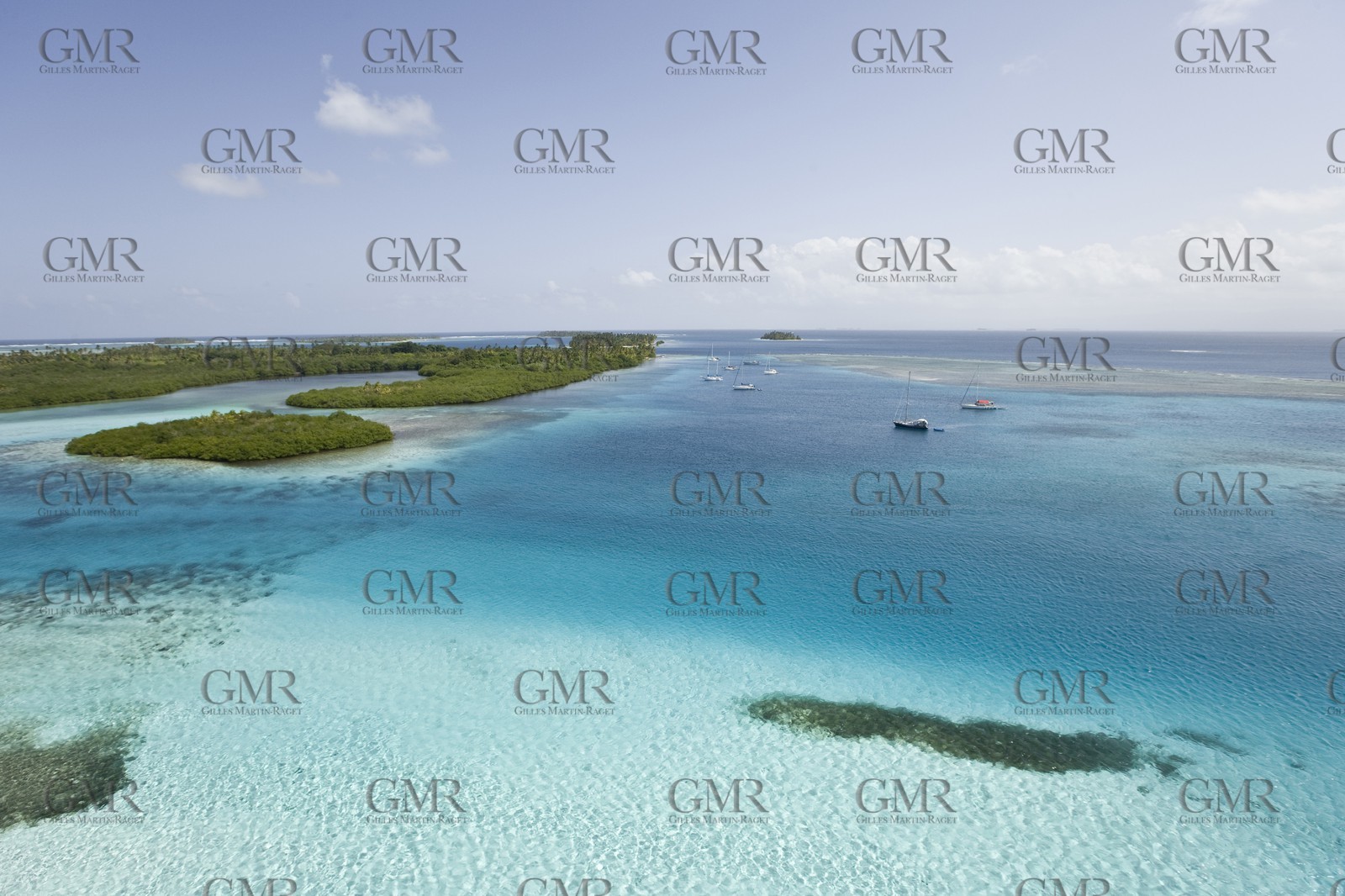 01 02 2008 - San Blas Archipelago (Panama) - Motor Yacht Senses