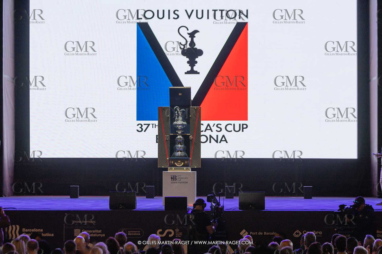 19 10 2024, Barcelona (ESP), Louis Vuitton 37th America's Cup, Final Match, Race Day 6 , Prizegiving