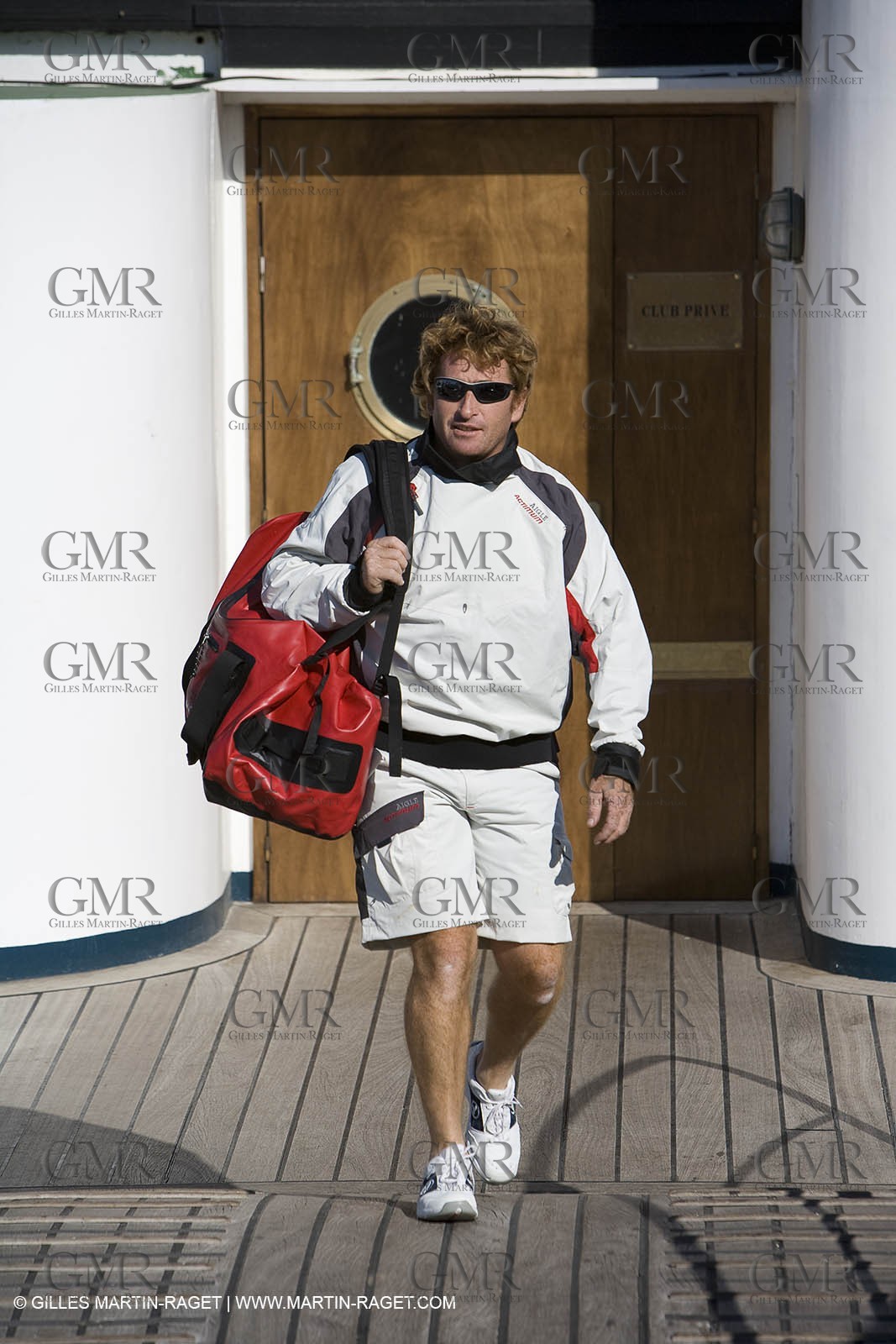 28 09 2007 - Marseille (FRA, 13) - Aigle Marine weather clothing showed in action by salors Marc Emig et Luce Molinier