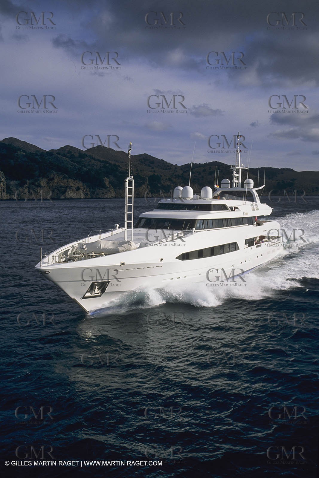 Super Motor Yachts, Chamar