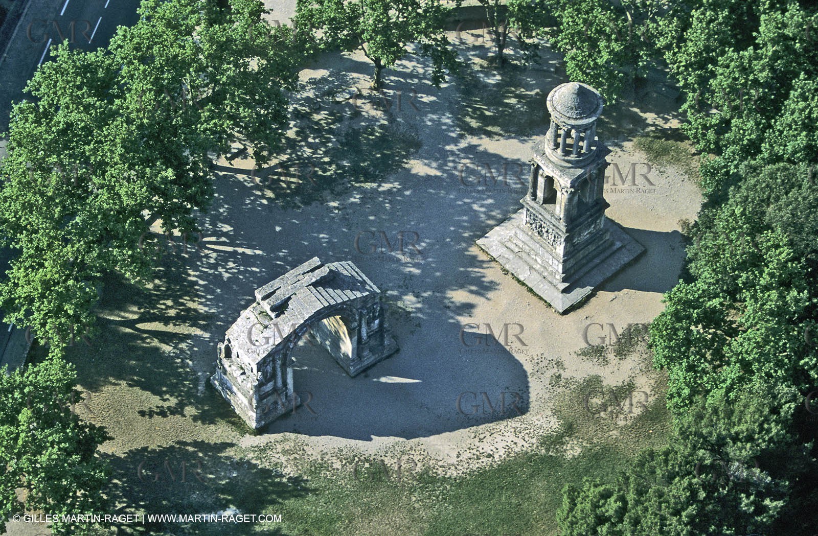 Saint Remy de Provence - Antiques