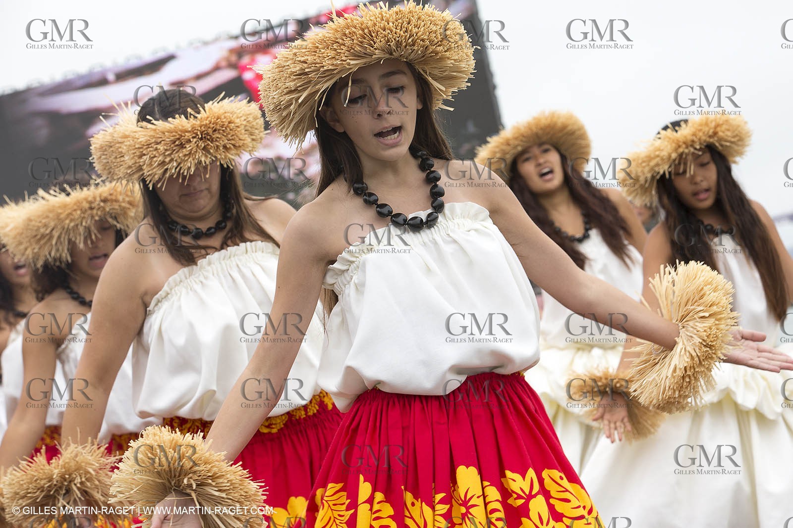 10 08 2013 - San Francisco (USA,CA) - 34th America's Cup - AC Open - Outrigger Canoe Races et Hula Danceperformance at Marina Green Village