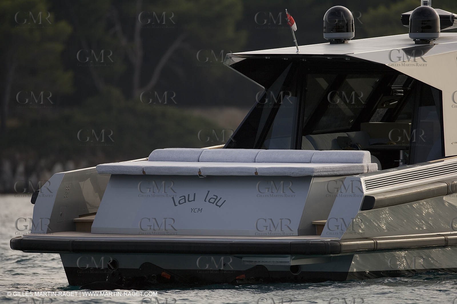 29 09 2007 - St Jean Cap Ferrat - Wally Yachts - Wally Power 70 - Lau Lau