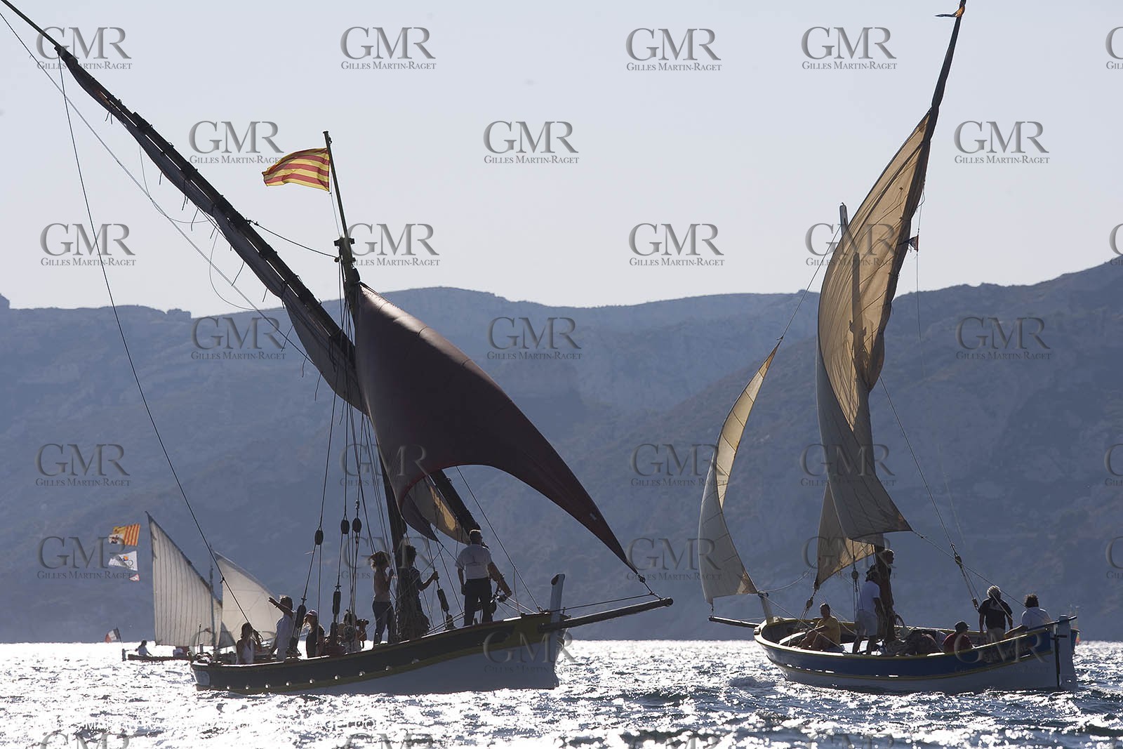 1 09 2007 - Marseille (FRA, 13) - Latin rigs in l'Estaque (Marseille north bay village)