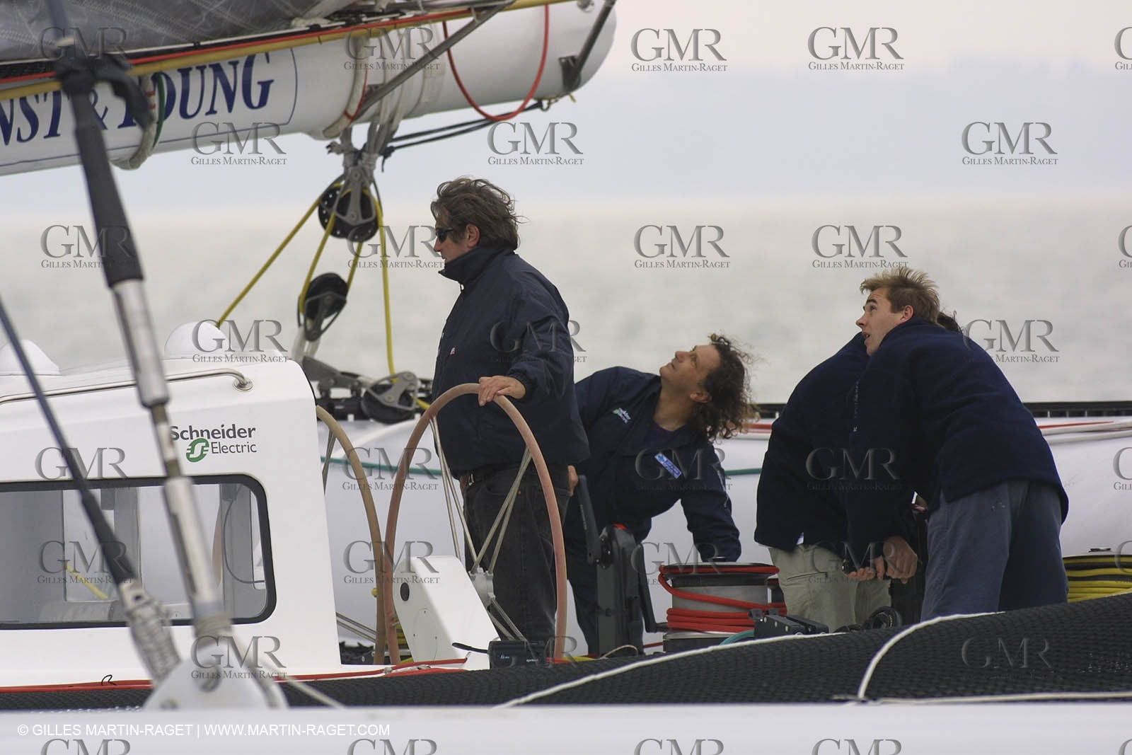 Geronimo - Jules Verne Trophy 2001 start - Brest