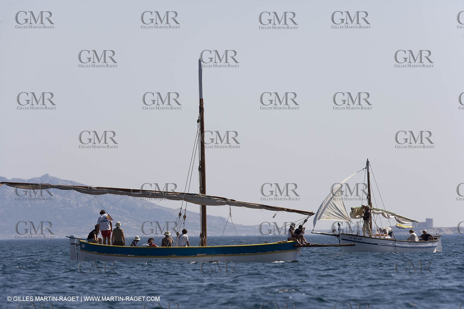 1 09 2007 - Marseille (FRA, 13) - Latin rigs in l'Estaque (Marseille north bay village)