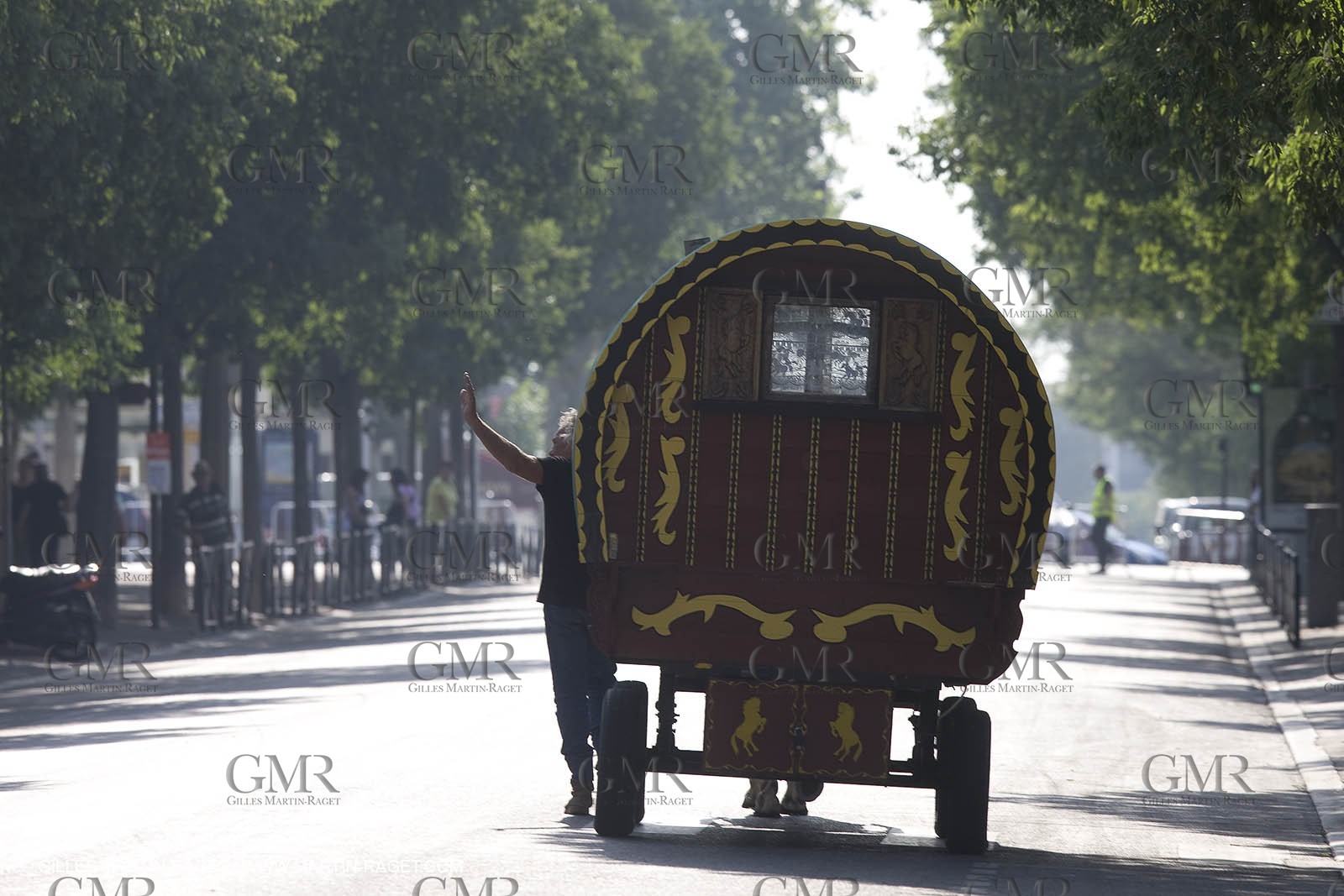 06 07 08 - Arles (FRA, 13) - Traditional costume of Arles fest
