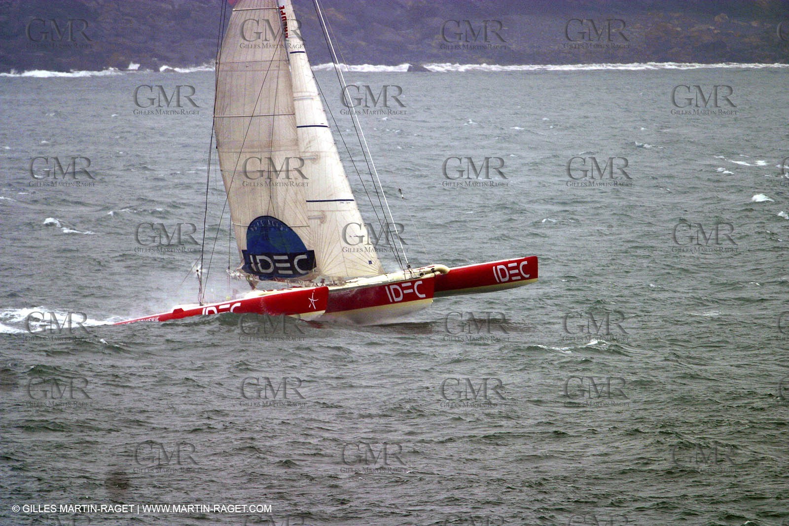 Round the world solo record - Idec - Francis Joyon - Brest finish