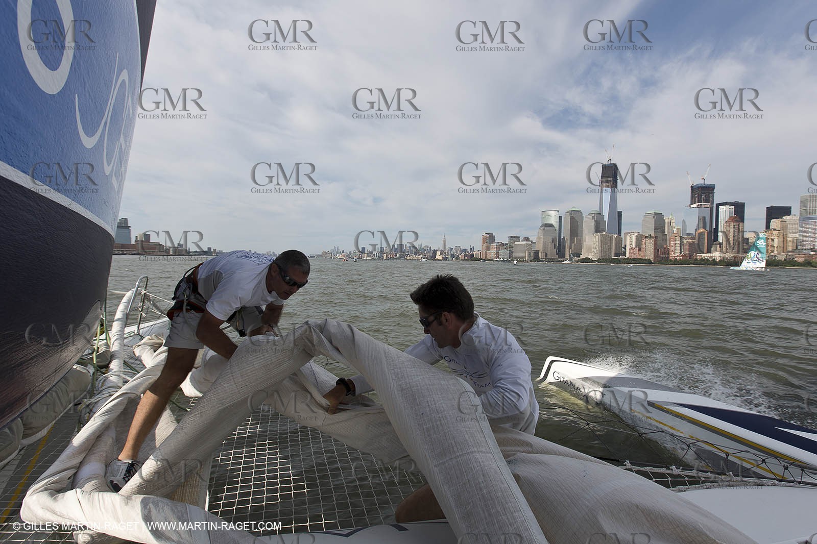 05 07 2012 - New York (USA) - Ocean Krys Race - Speed runs in fornt of NY city