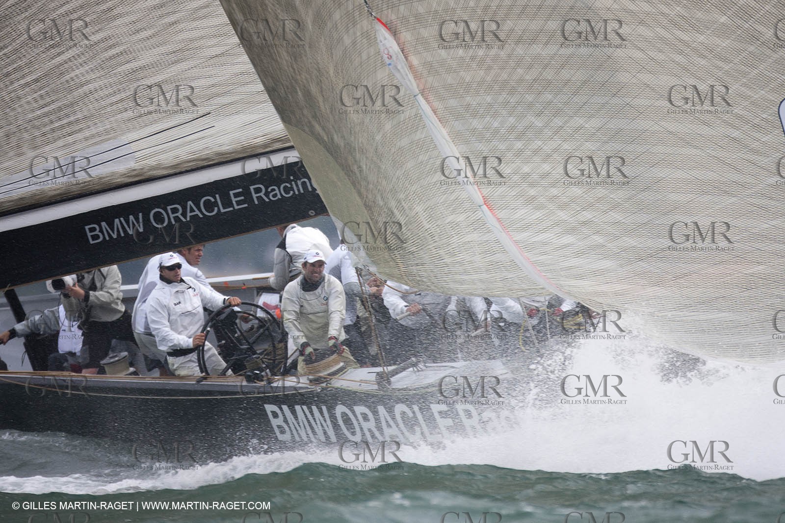 03 08 2010 - Cowes (UK, IOW) - The 1851 Cup -  BMW ORACLE Racing - Day 1.