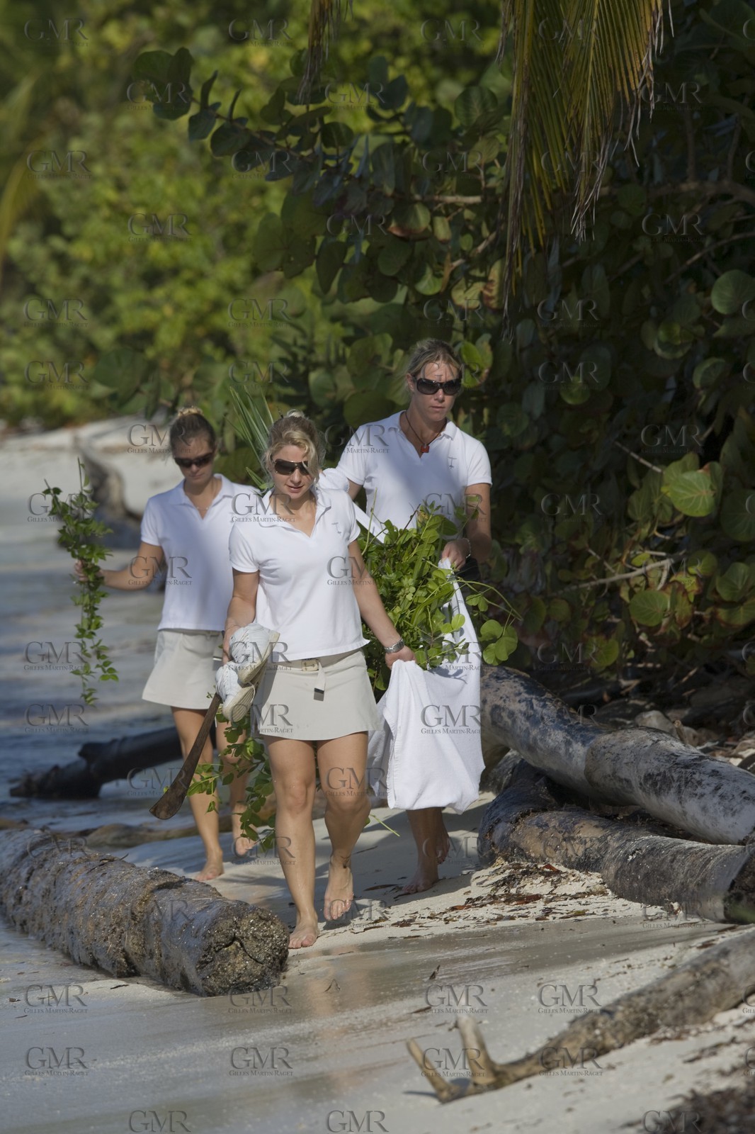 01 02 2008 - San Blas Archipelago (Panama) - Motor Yacht Senses