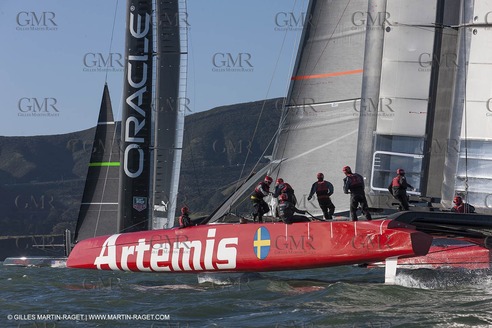 08 02 2013 - San Francisco (USA) - 34th America's Cup - ARTEMIS and ORACLE TEAM USA AC72 training in San Francisco Bay