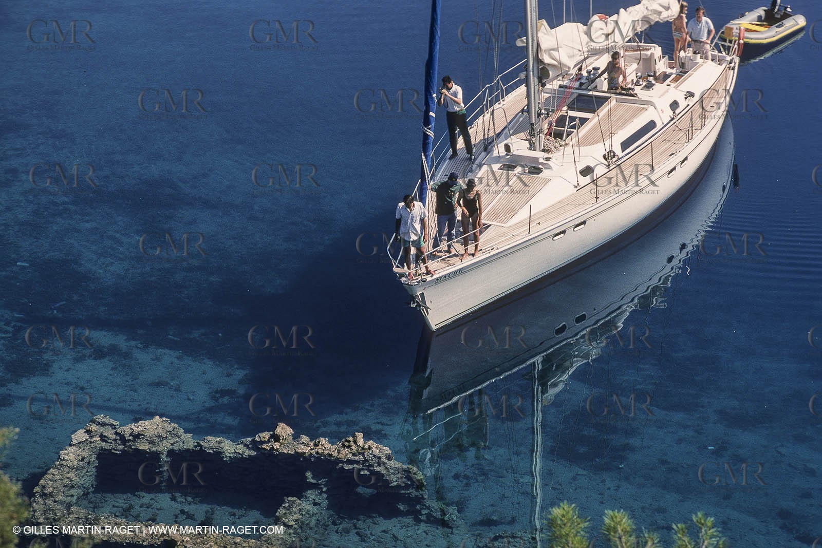 sailing, cruising, monohull at the mooring