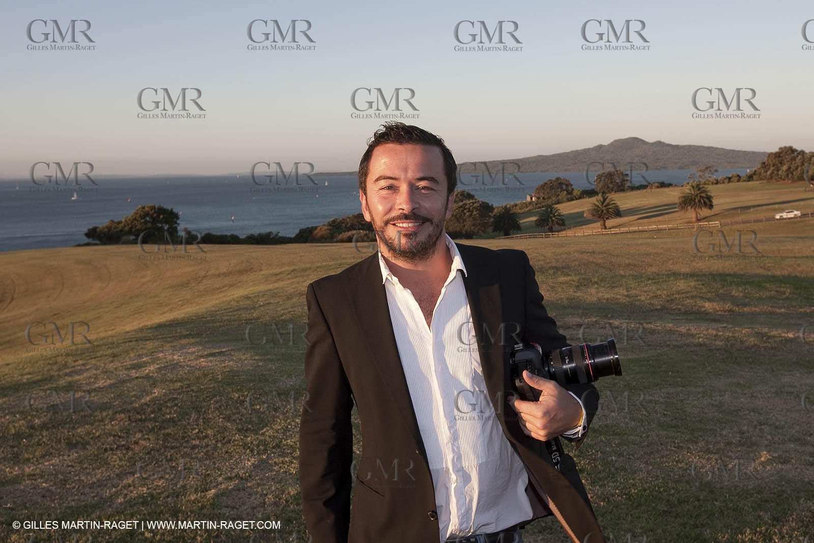 07 02 2009 - Auckland (NZL) -  Louis Vuitton Pacific Series -  Racing Day 7 - Round Robin 2 - Louis Vuitton Party