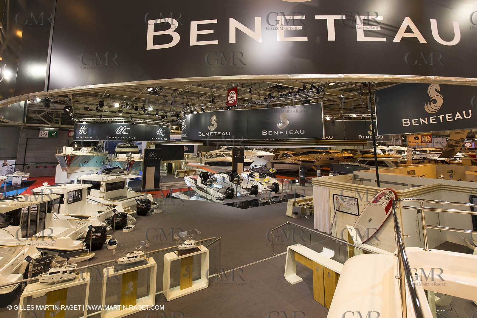 10 12 2013 - Paris (FRA,75) -Paris Boat Show - Beneteau booth
