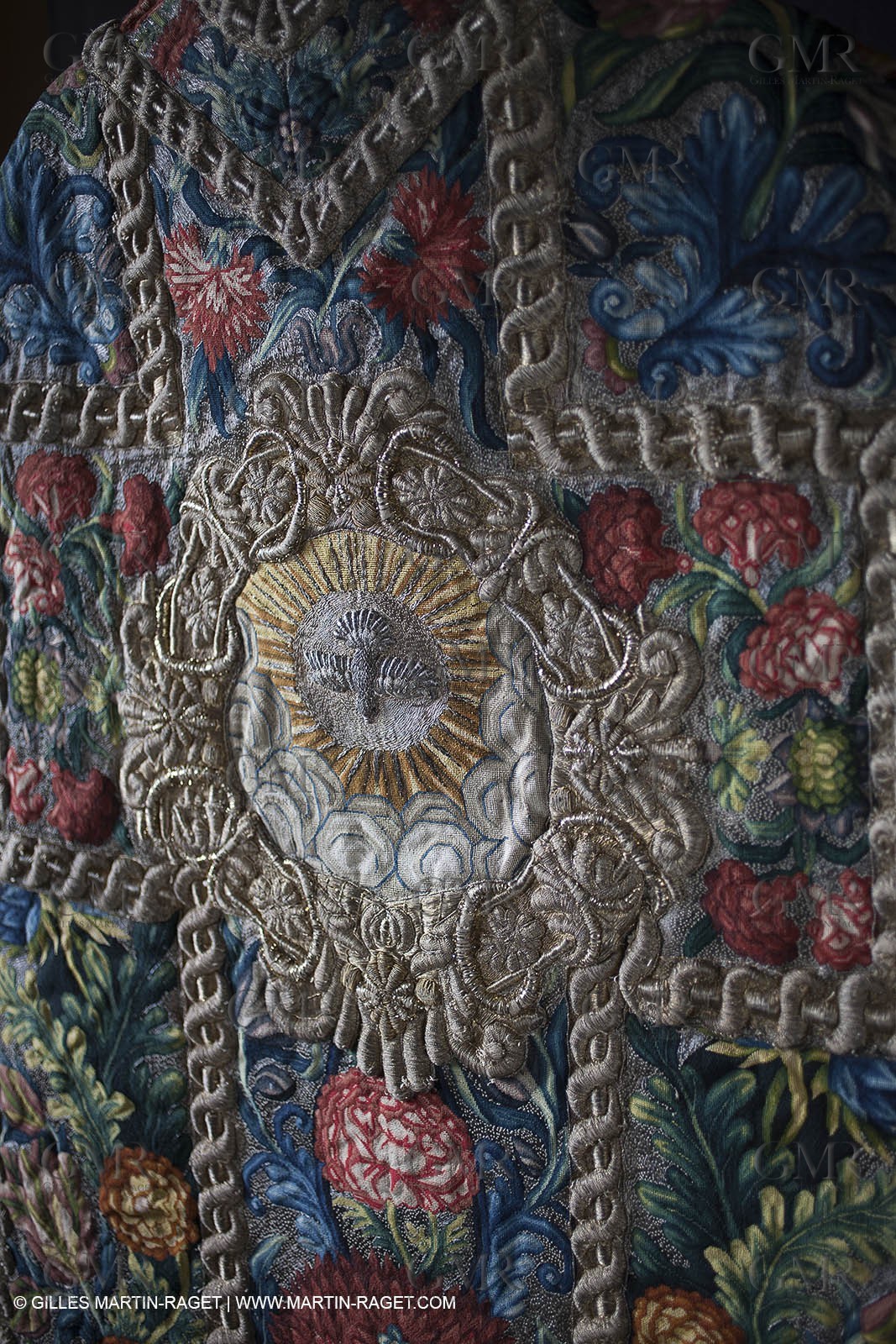 04 02 2013 - Marseille(FRA,13), Notre Dame de la Garde, liturgical clothing