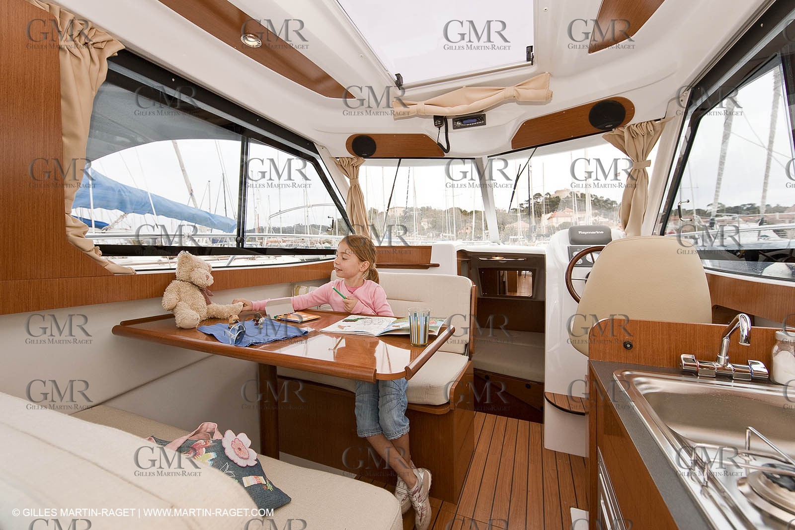 15 04 2008 - Porquerolles (Fra, 83) - Beneteau - Antares 8