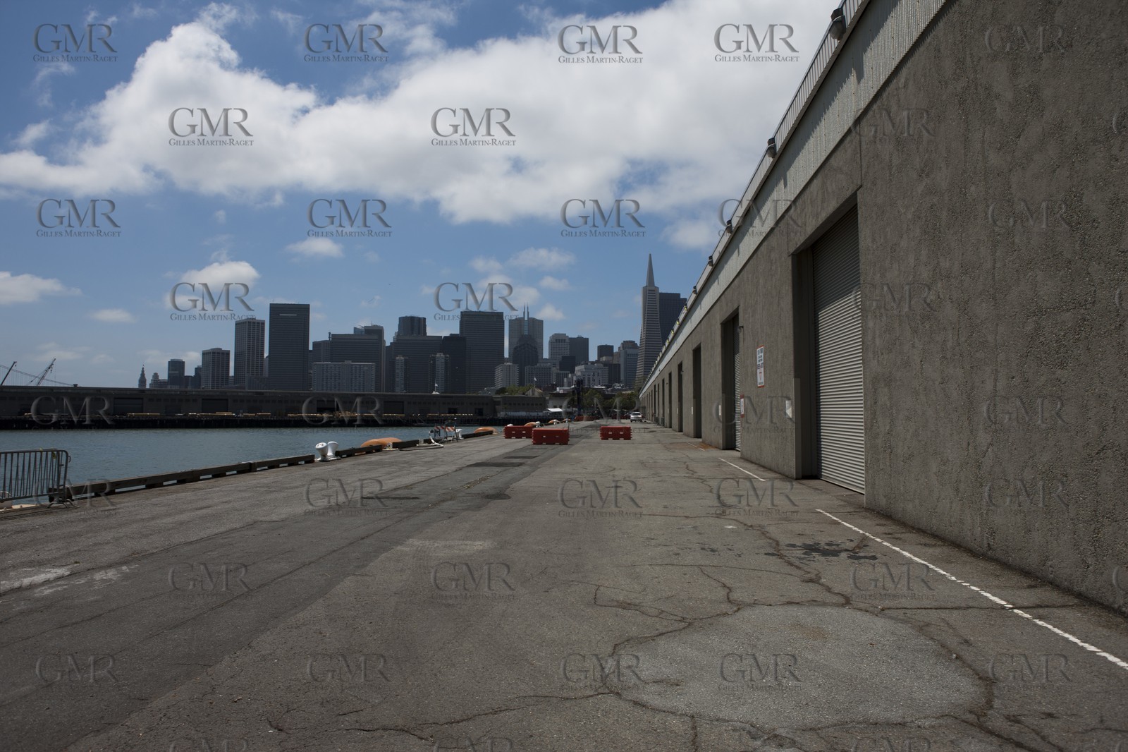 07 06 2011 - San Francisco (USA,CA) - 34th America's Cup - The Piers in their state of origin - Pier 27-29 - Pier 27
