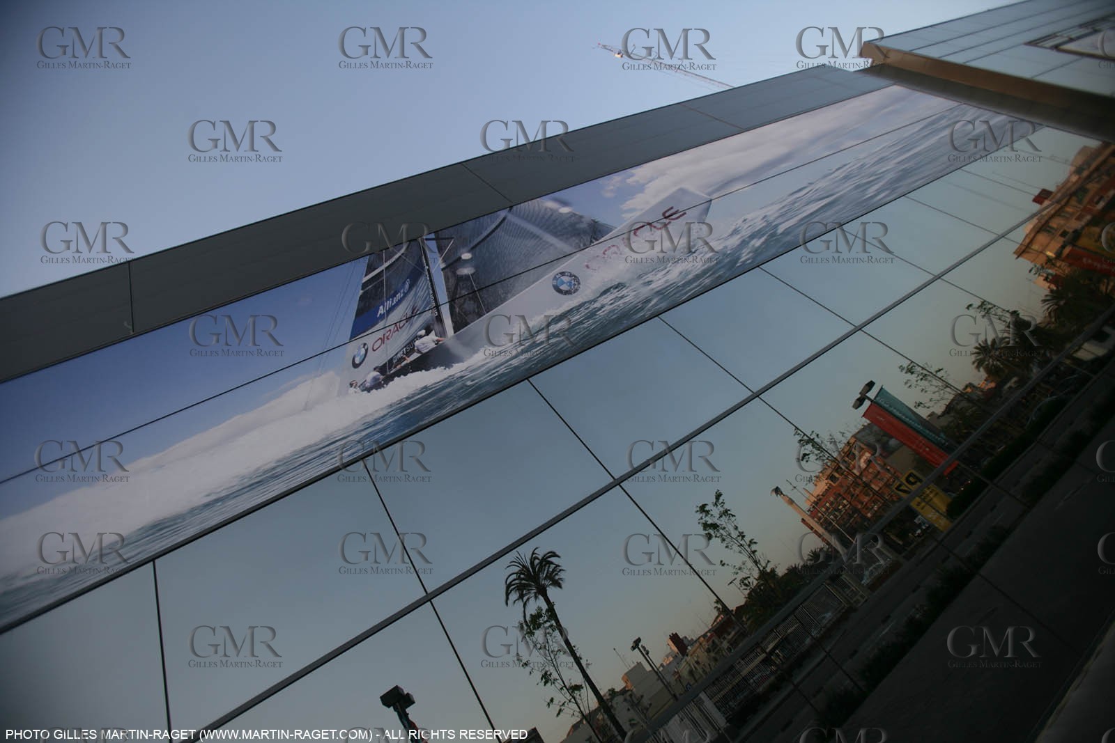 17 04 2007-Valencia (Spain)- 32nd America's Cup - Louis Vuitton Cup - RR1 - DAY 2 - BMW ORACLE Racing