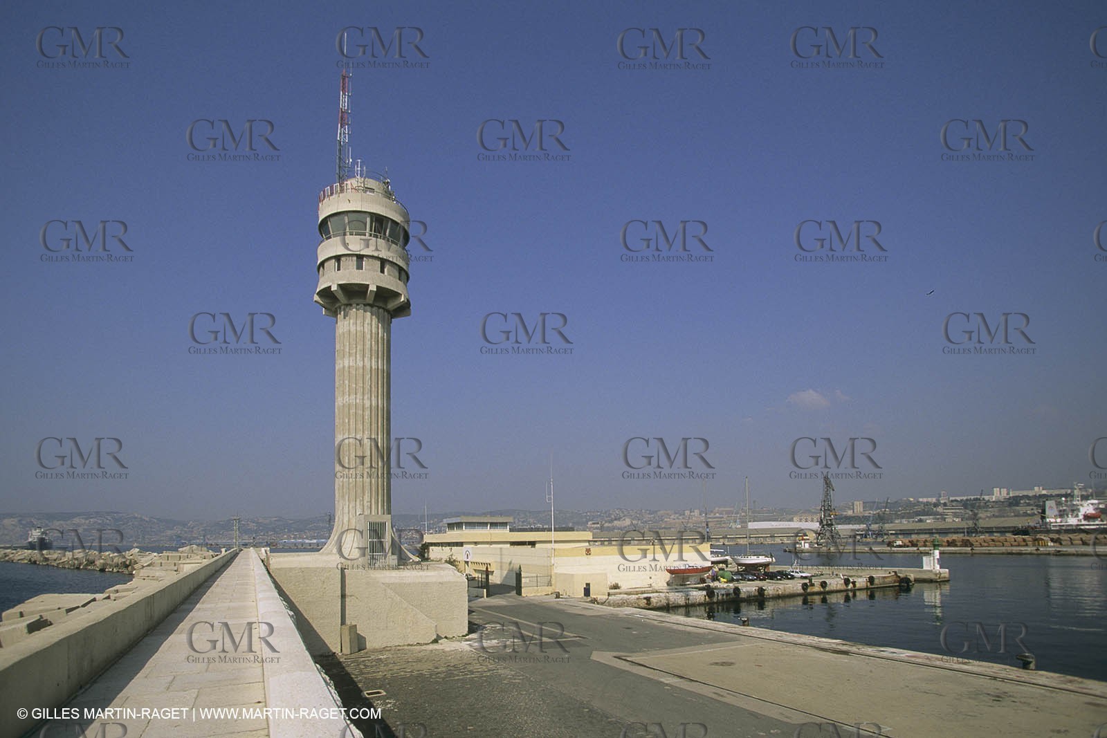 France, Provence, Marseille, Port de commerce, opérations portuaires, métiers de la mer