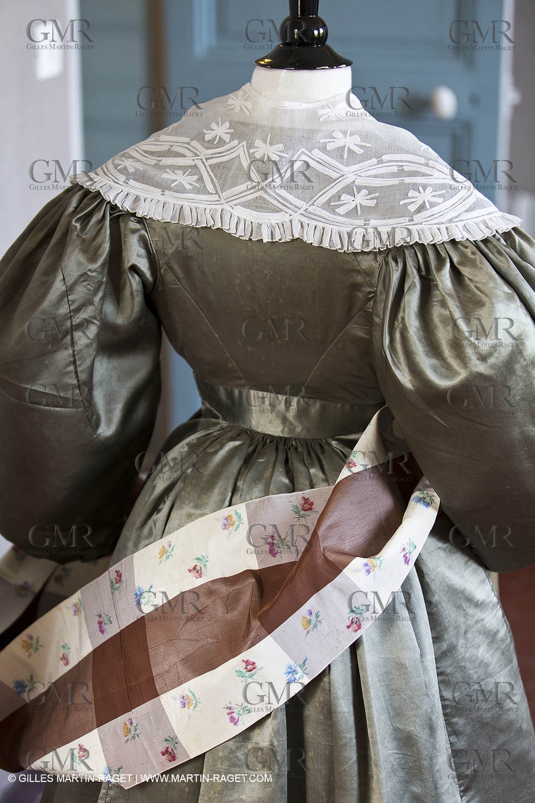 06 07 2012, Toulon (FRA,83), Villa Rozemaine, exhibition 'Fashion Dresses
