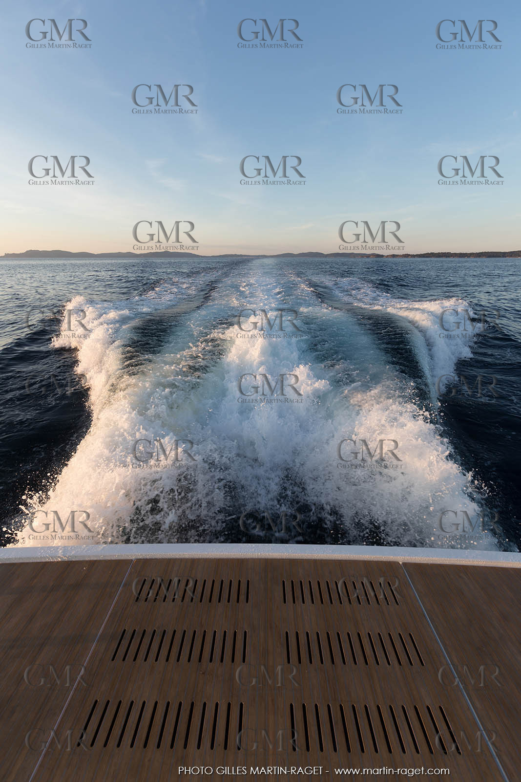 17 05 2017, Porquerolles (FRA,12), Fountaine-Pajot MY 44