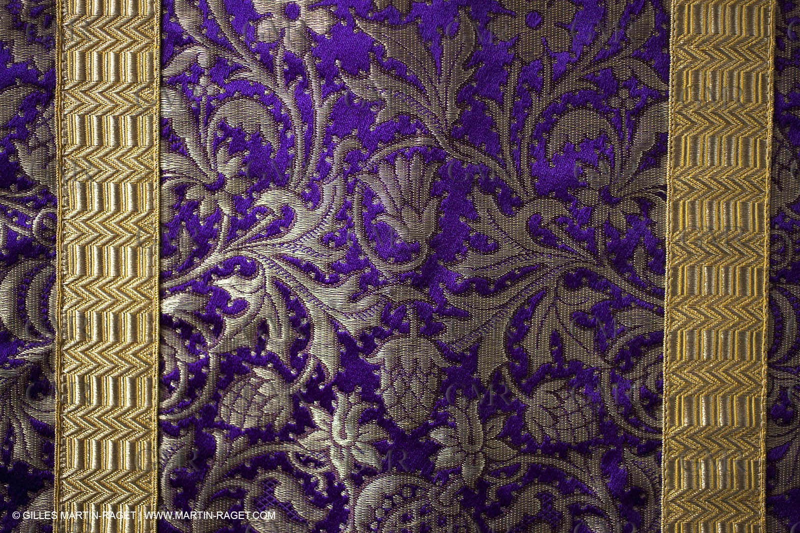 04 02 2013 - Marseille(FRA,13), Notre Dame de la Garde, liturgical clothing