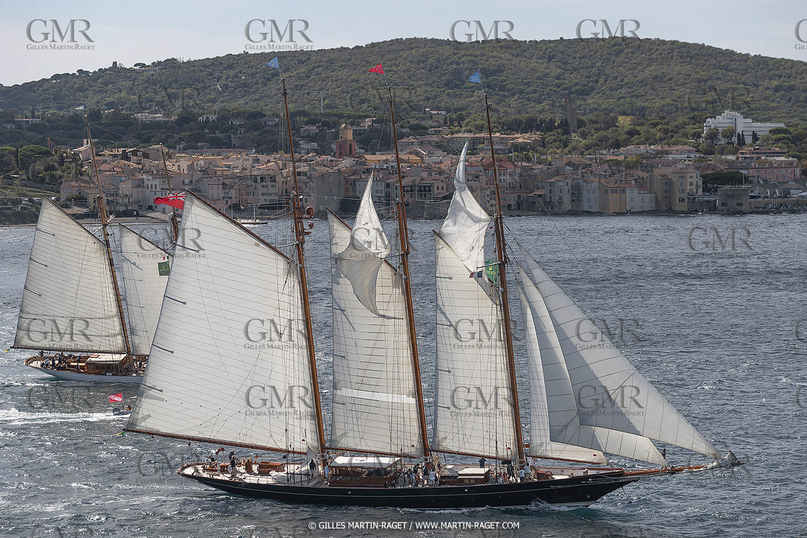 28 09 2022? Saint-Tropez,(FRA,83), Les Voiles de Saint-Tropez 2022 Régate N° 2 poup les modernes, navigation libre pour les grandes goélettes