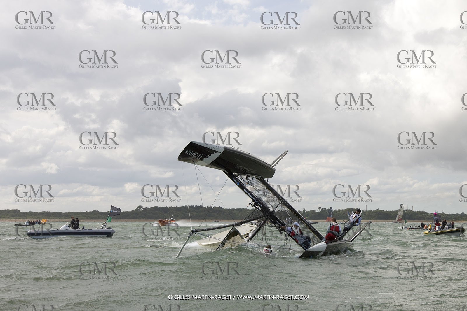 02 08 2008 - Cowes (UK, IOW) - BMW ORACLE Racing - IShare Cup Cowes - Racing Day 1