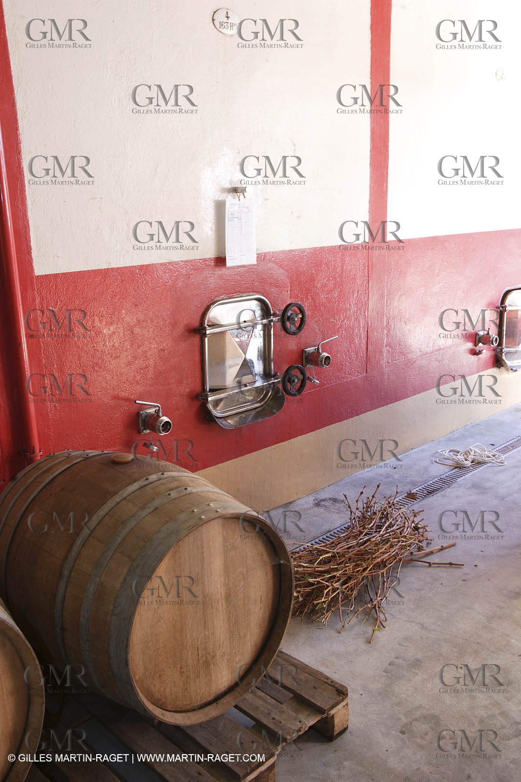 Harvest - D'or et de Gueule castle