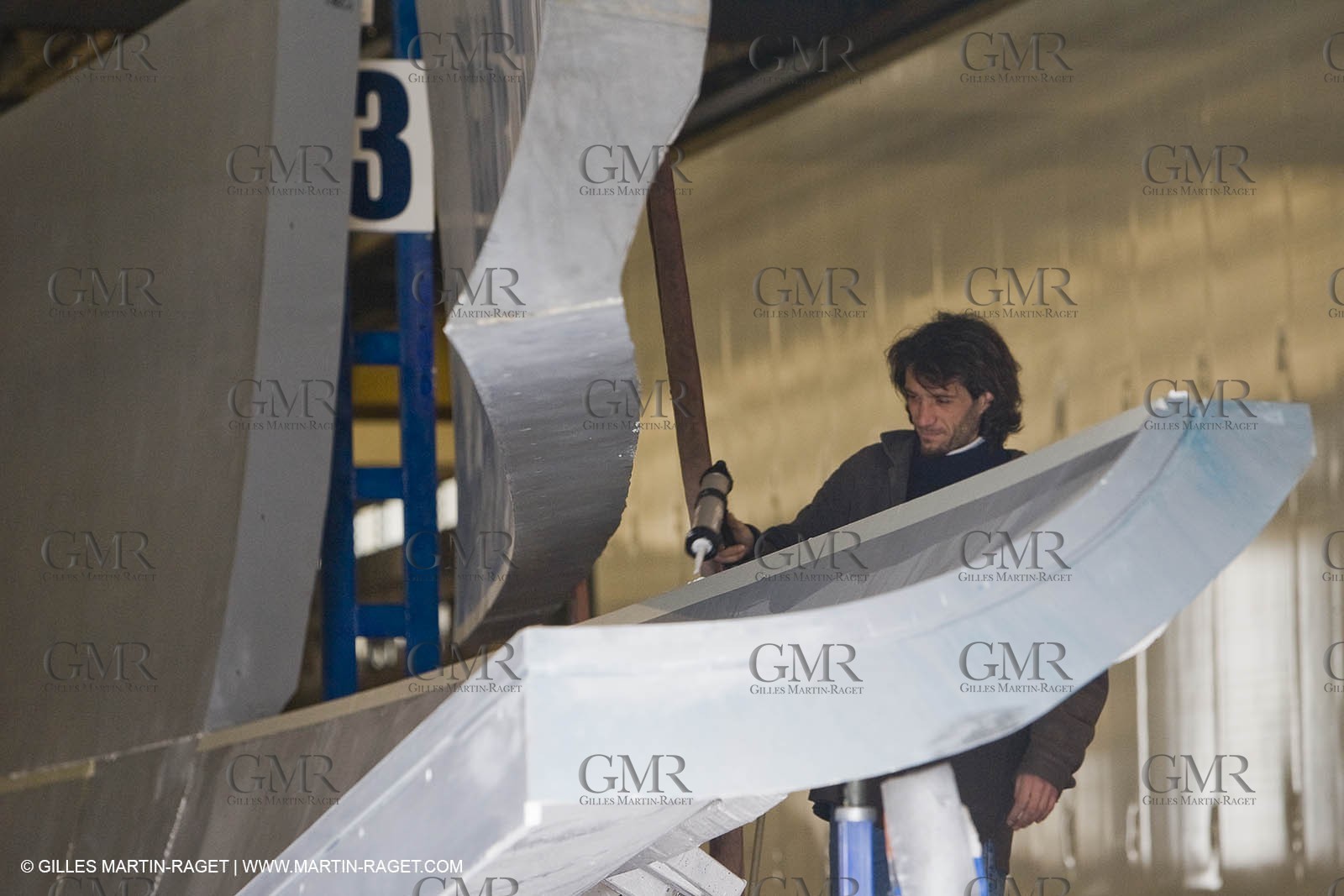 22 01 2008 - La Ciotat (FRA, 13) - Construction of cruising catamaran Nahema at H2X boatyard - Mould construction