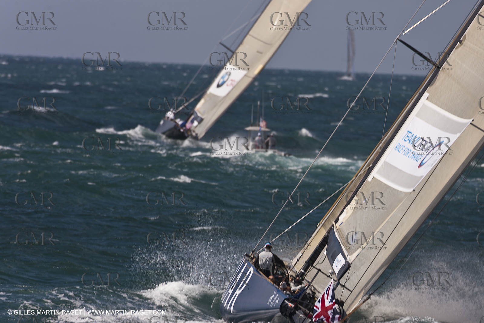 05 08 2010 - Cowes (UK, IOW) - The 1851 Cup -  BMW ORACLE Racing -  - Round The Island Race - From Ste Catherine to the Needles.