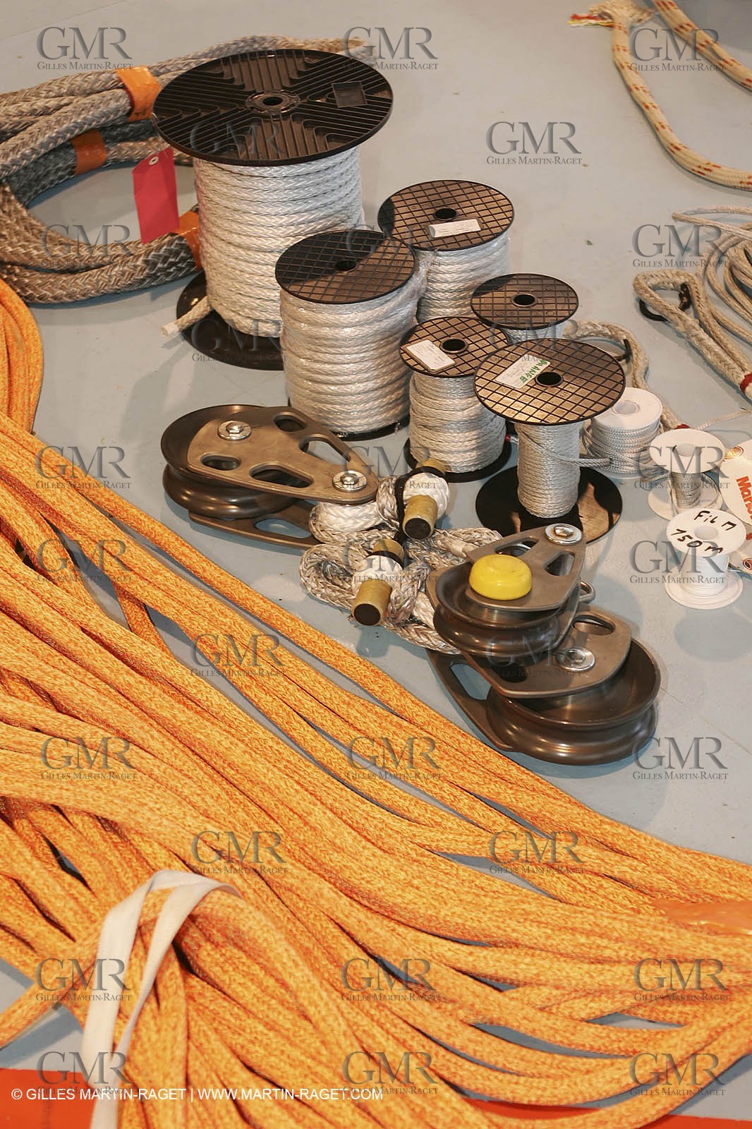 Orange II -2005 Jules Verne Trophy-Preparation..