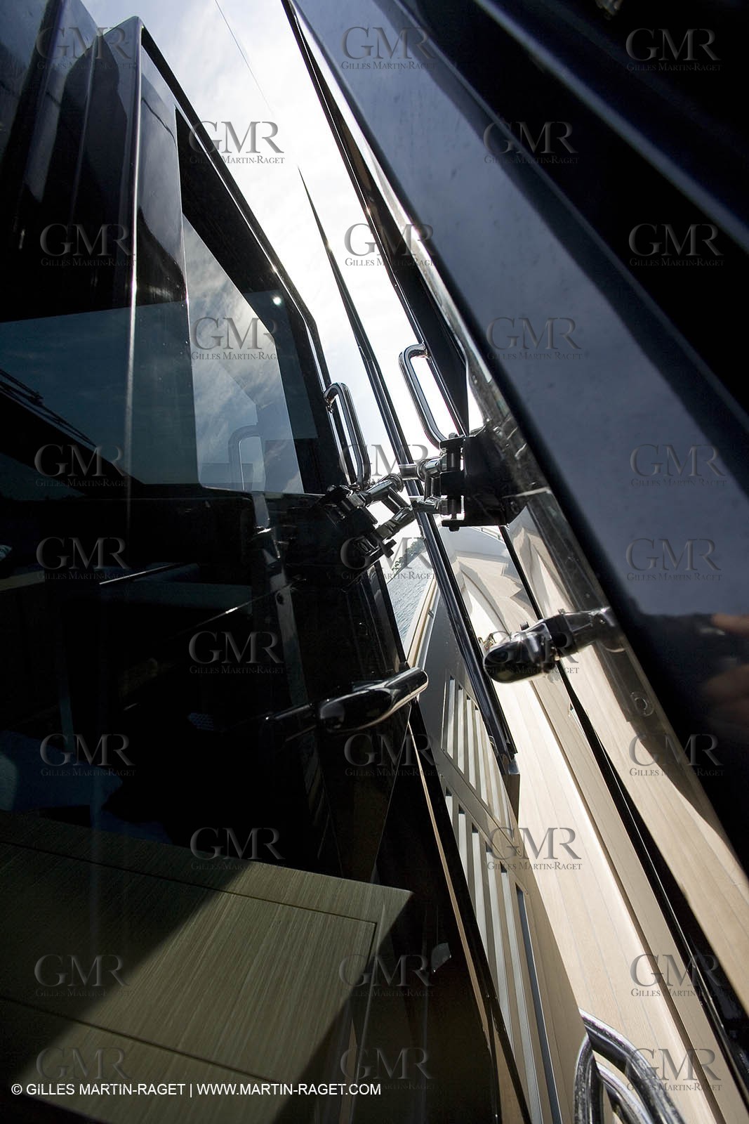 29 09 2007 - St Jean Cap Ferrat - Wally Yachts - Wally Power 70 - Lau Lau