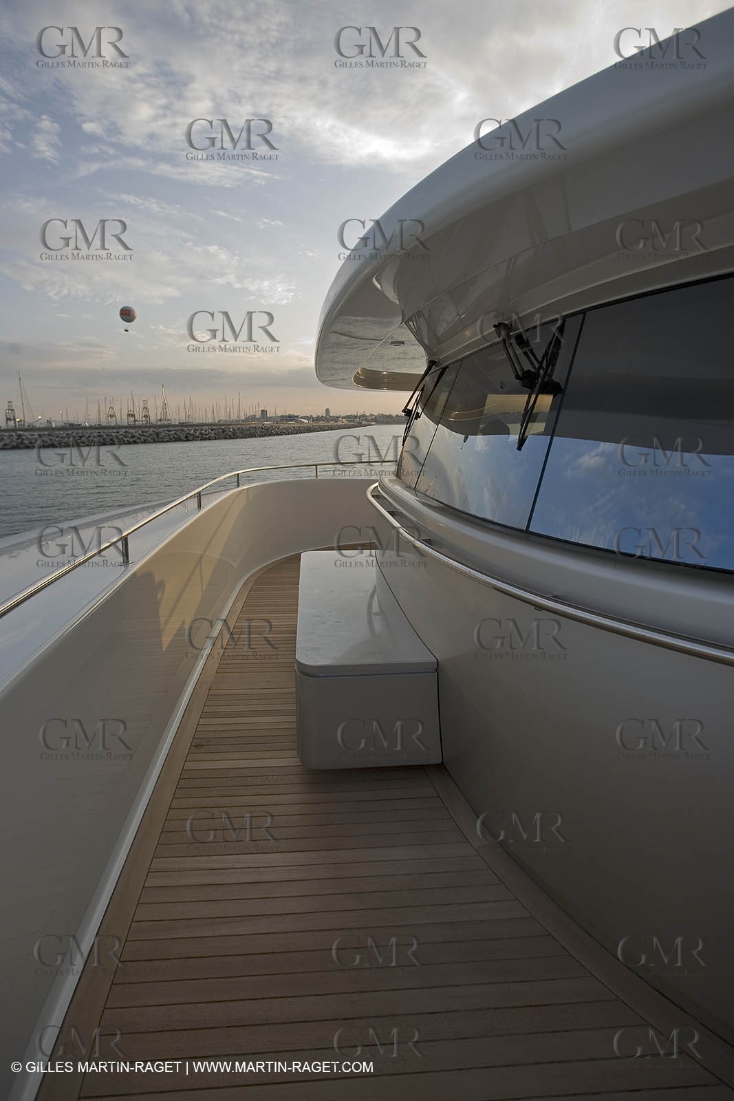 11 06 2007 - Valencia (Spain) - Super Yacht Catamaran Bradley, Gilles Vaton design built by H2X in la Ciotat (France)