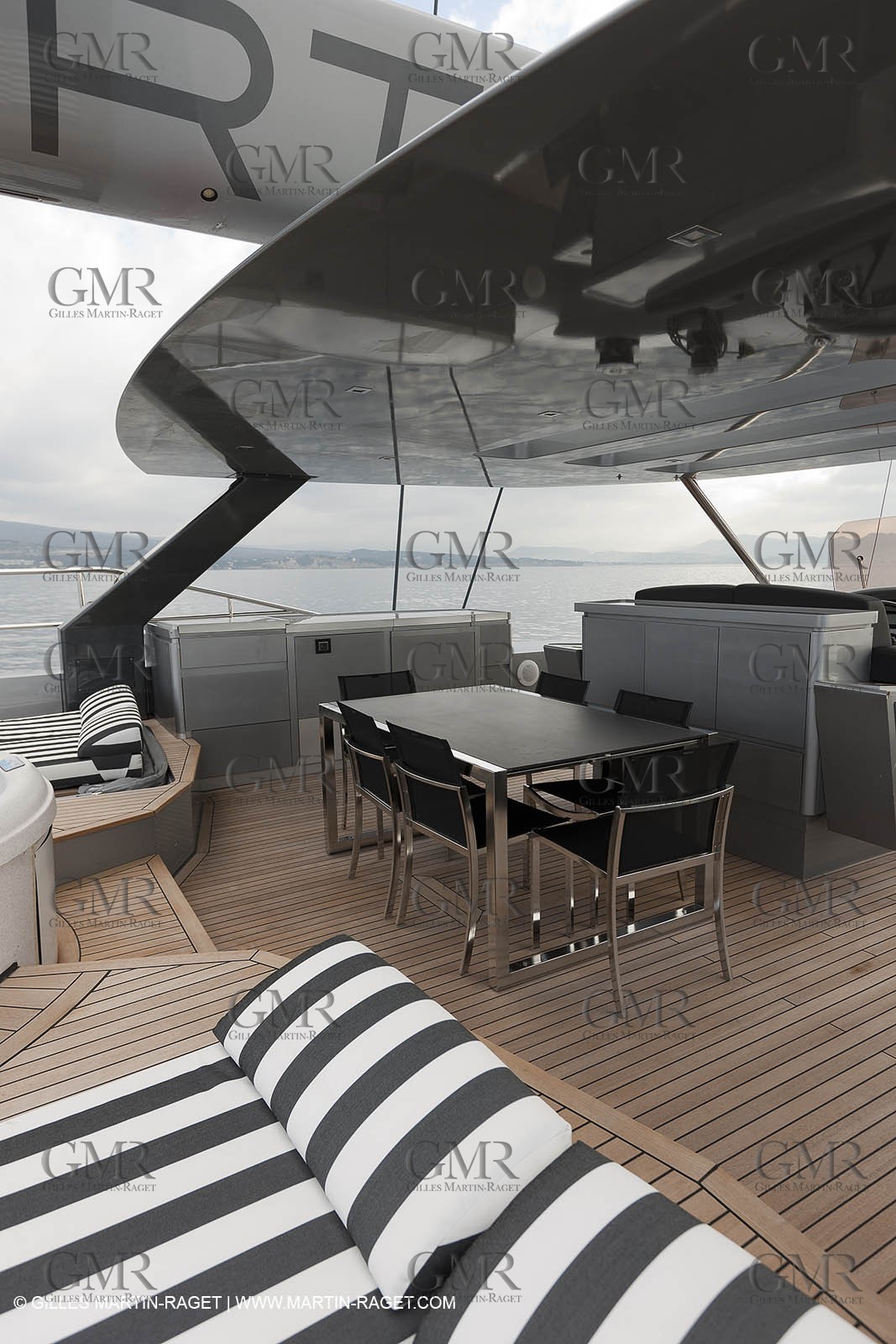 25 02 2011 - La Ciotat (FRA,13) - Super Yachts - Chantier H2X - Cartouche