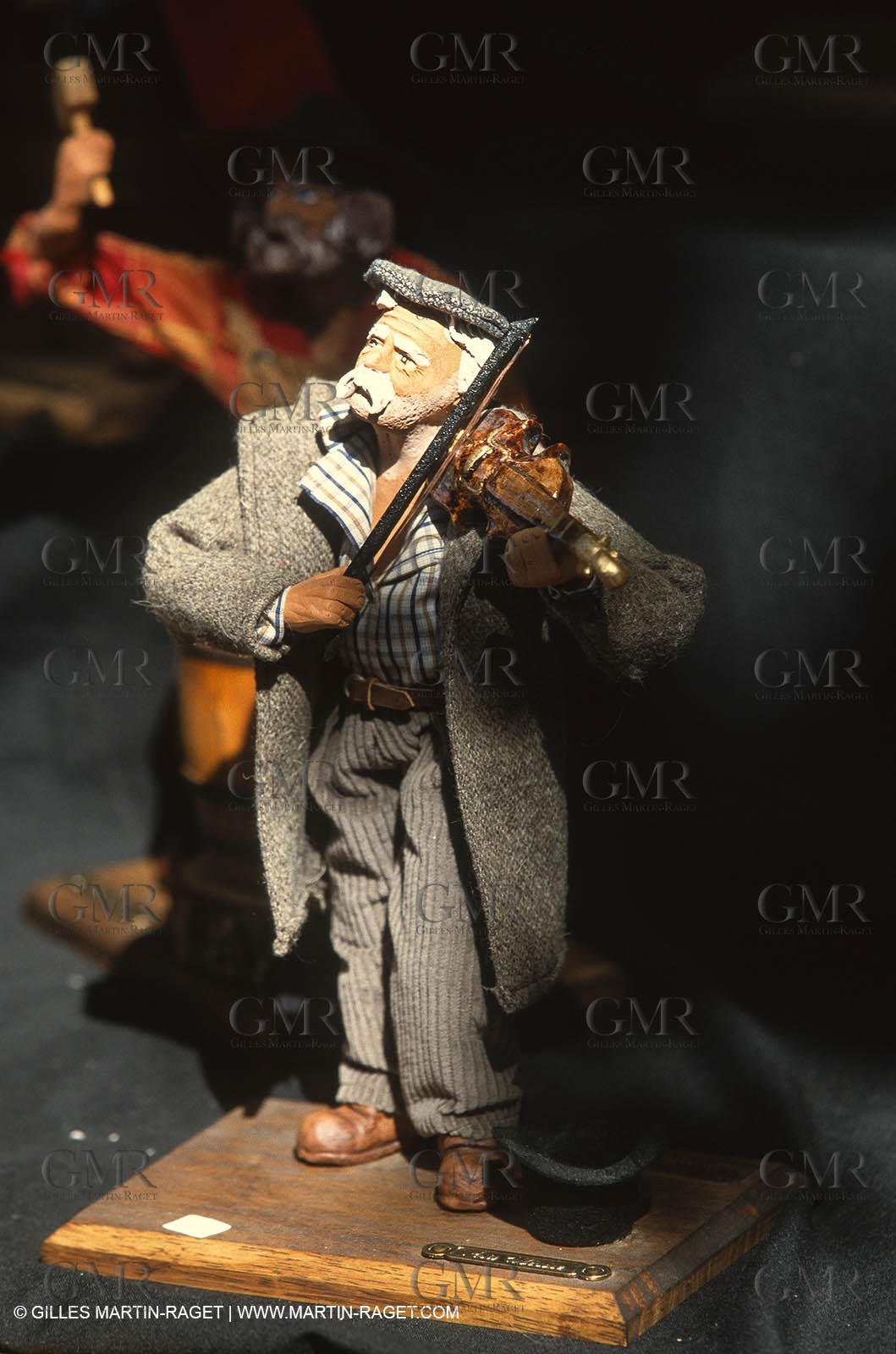 Baux de Provence, Cribs making